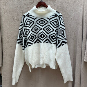 Women's Buffalo Super Soft Cowl Neck Sweater XL White Black Geometric Cosycore